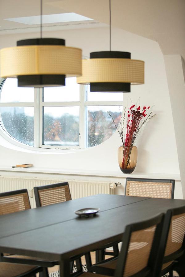 Lägenhet Unique 5 Bedroom W Exposed Beams In