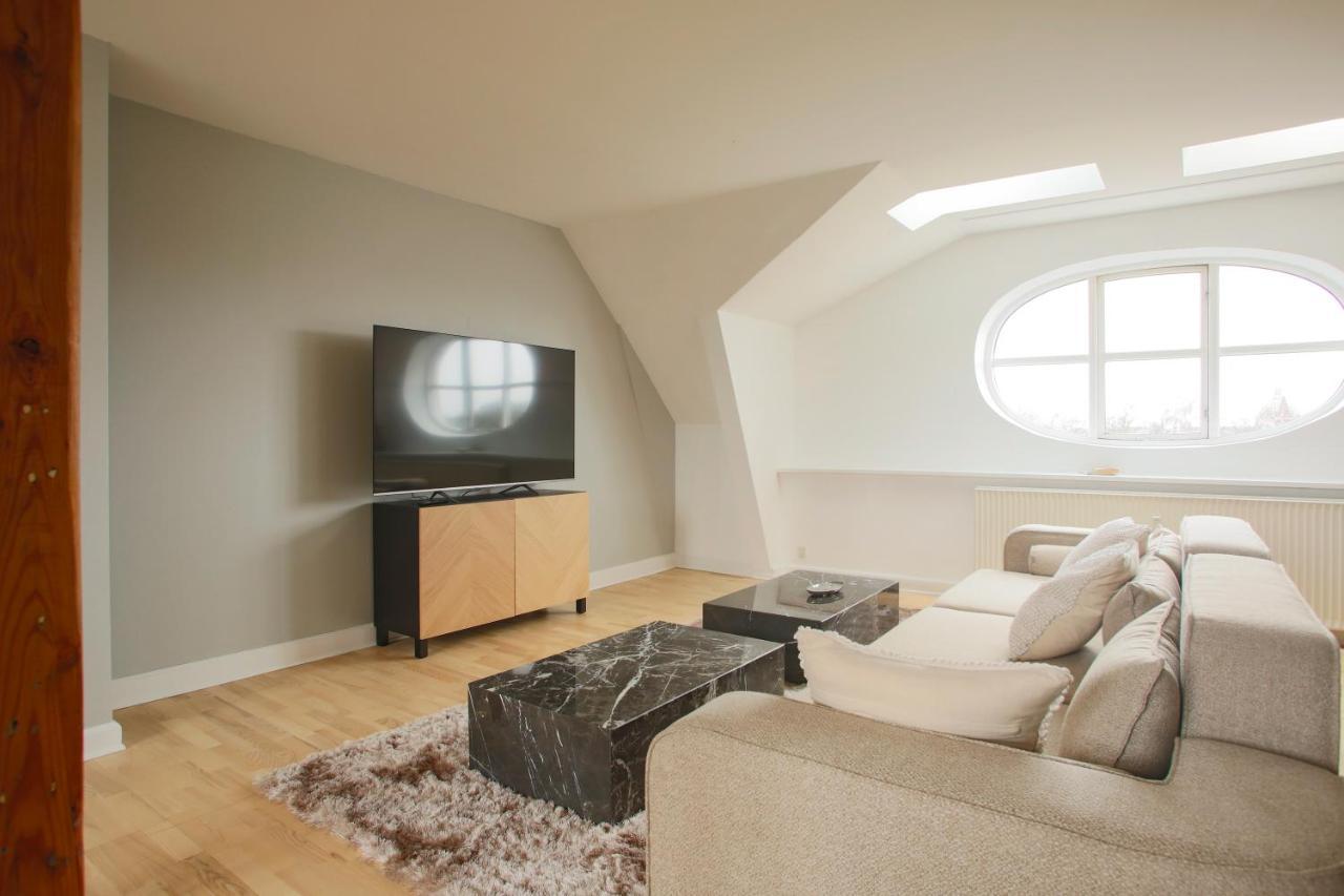 Unique 5 Bedroom W Exposed Beams In Lägenhet Köpenhamn