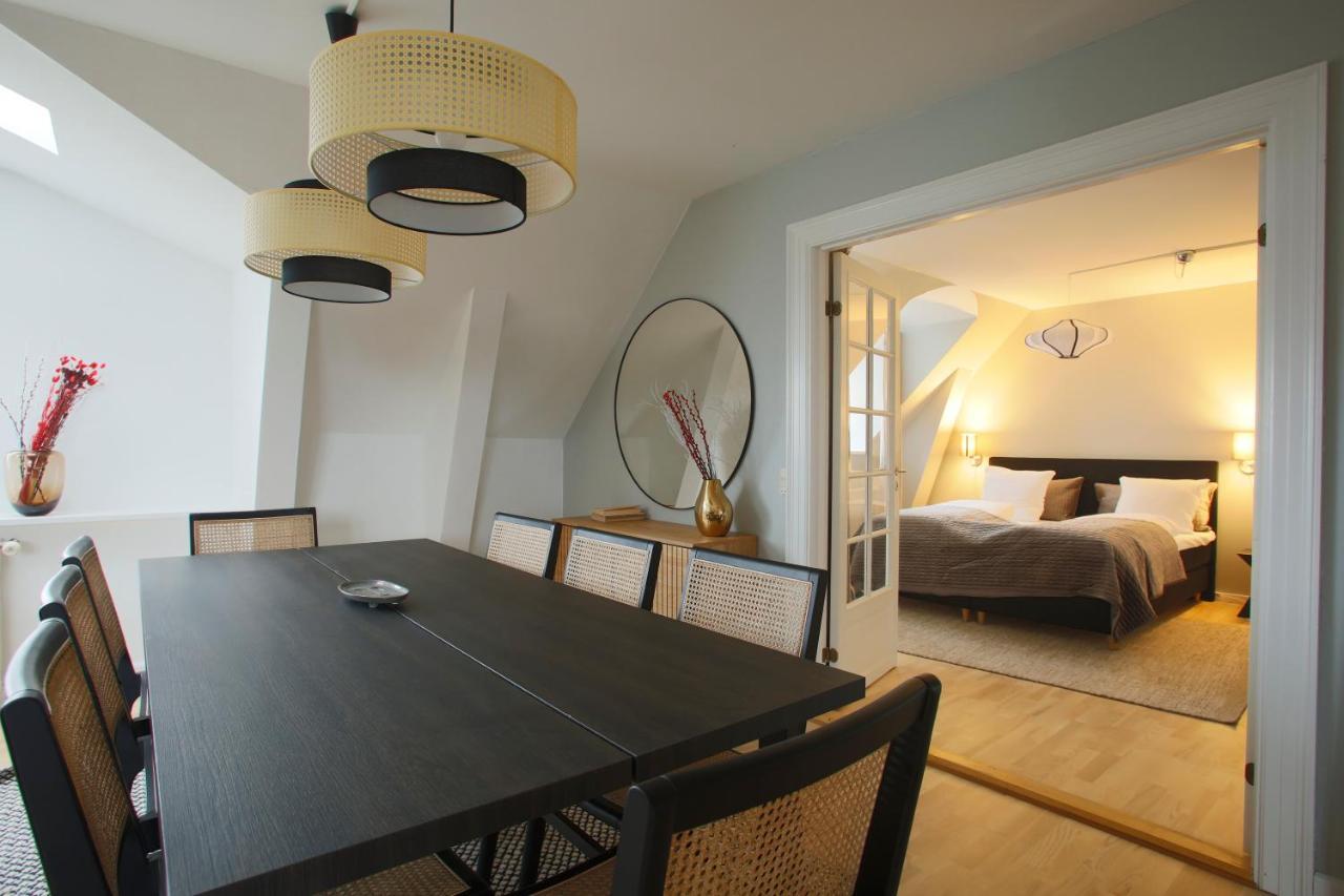 Lägenhet Unique 5 Bedroom W Exposed Beams In